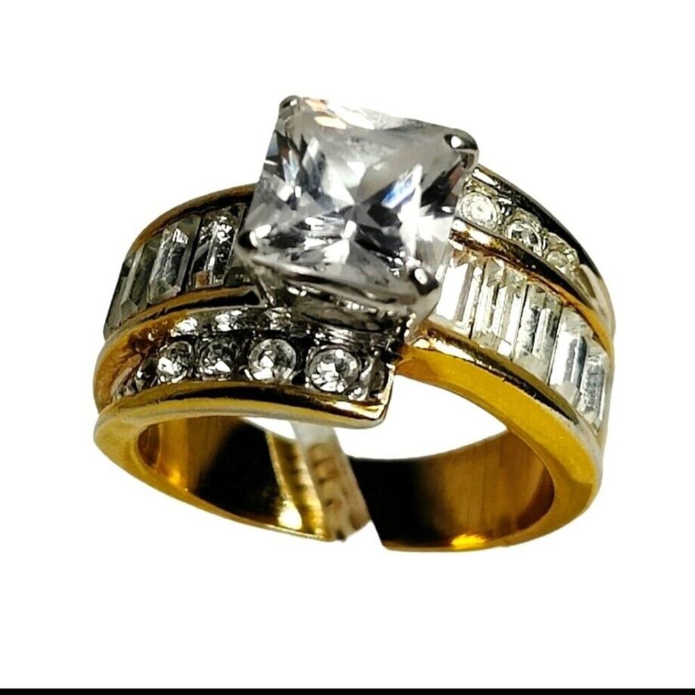 Gold Plated Ring Size 8 Baguette Princess Cut Cubic‎ Zirconia Stones Vtg Jewelry
